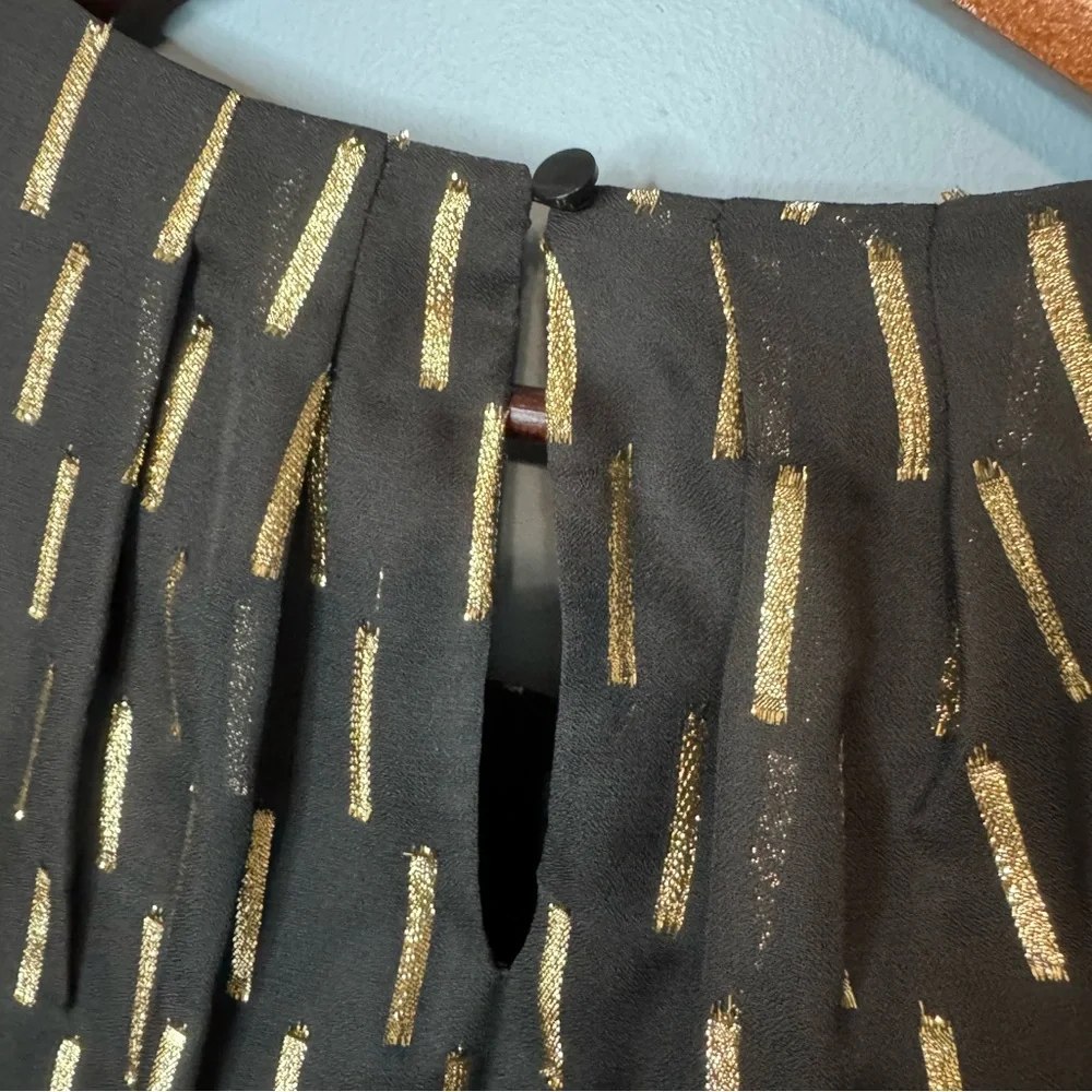 Worthington Sleeveless Black Clip Geometric Blouse Gold. NWT. XL Petite - Picture 10 of 13